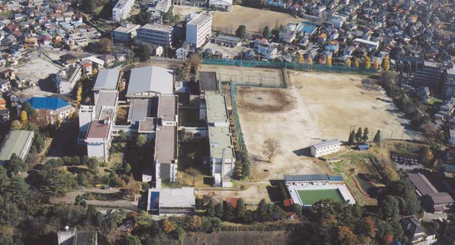 2003年10月撮影の母校千葉高全景